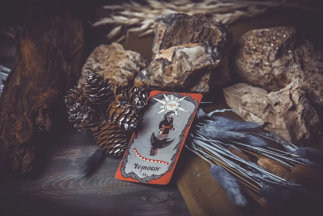 Изображение Резы Чернобог как напоминания о важности баланса между светом и тьмой