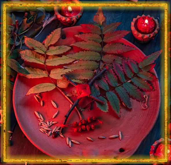 рябиновый крес, рябиновый оберег, рябиновые обряды 